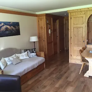 https://terrasse-sur-le-mont-blanc.hotels-rhonealpes.com