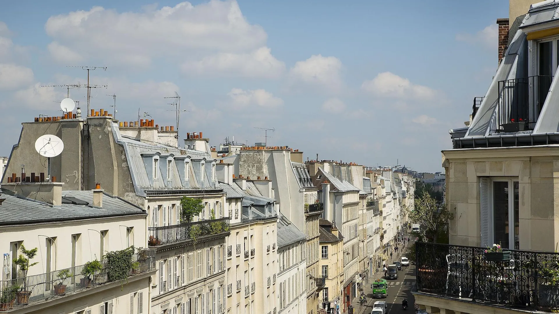 Hotel Les Tournelles Paris