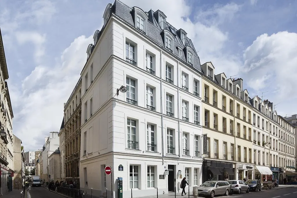 Hotel Les Tournelles Paris