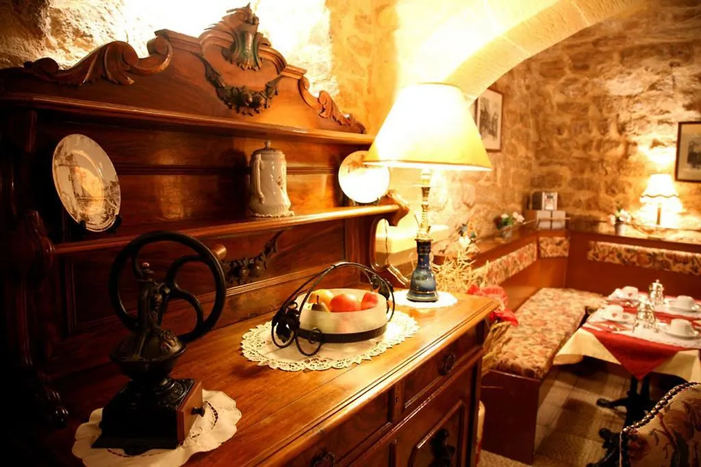 ***  Hotel Les Tournelles Paris Frankreich
