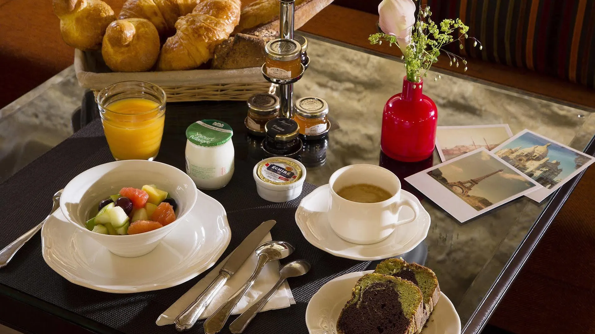 Les Tournelles Hotel Paris
